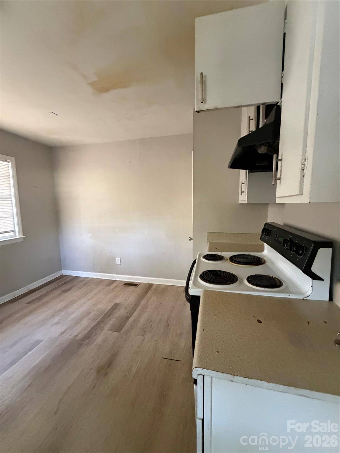 4731 Hidden Valley RD, Charlotte, NC 28213
