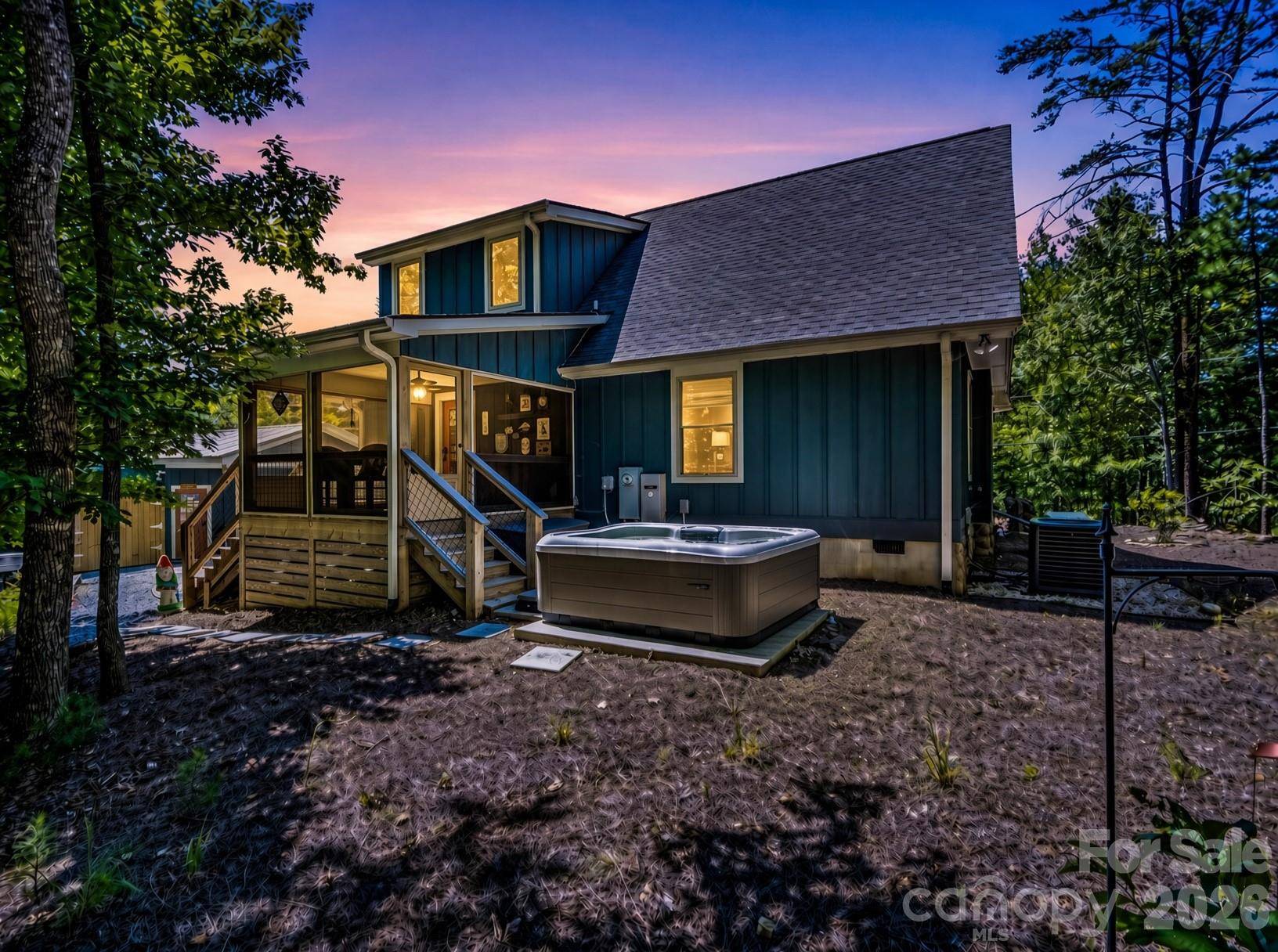 1050 Buffalo Shoals RD, Lake Lure, NC 28746