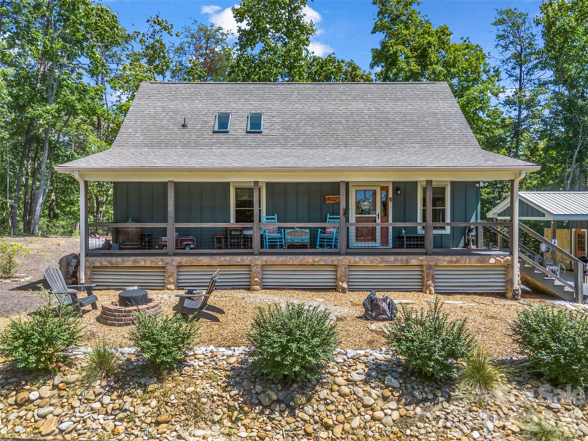 1050 Buffalo Shoals RD, Lake Lure, NC 28746