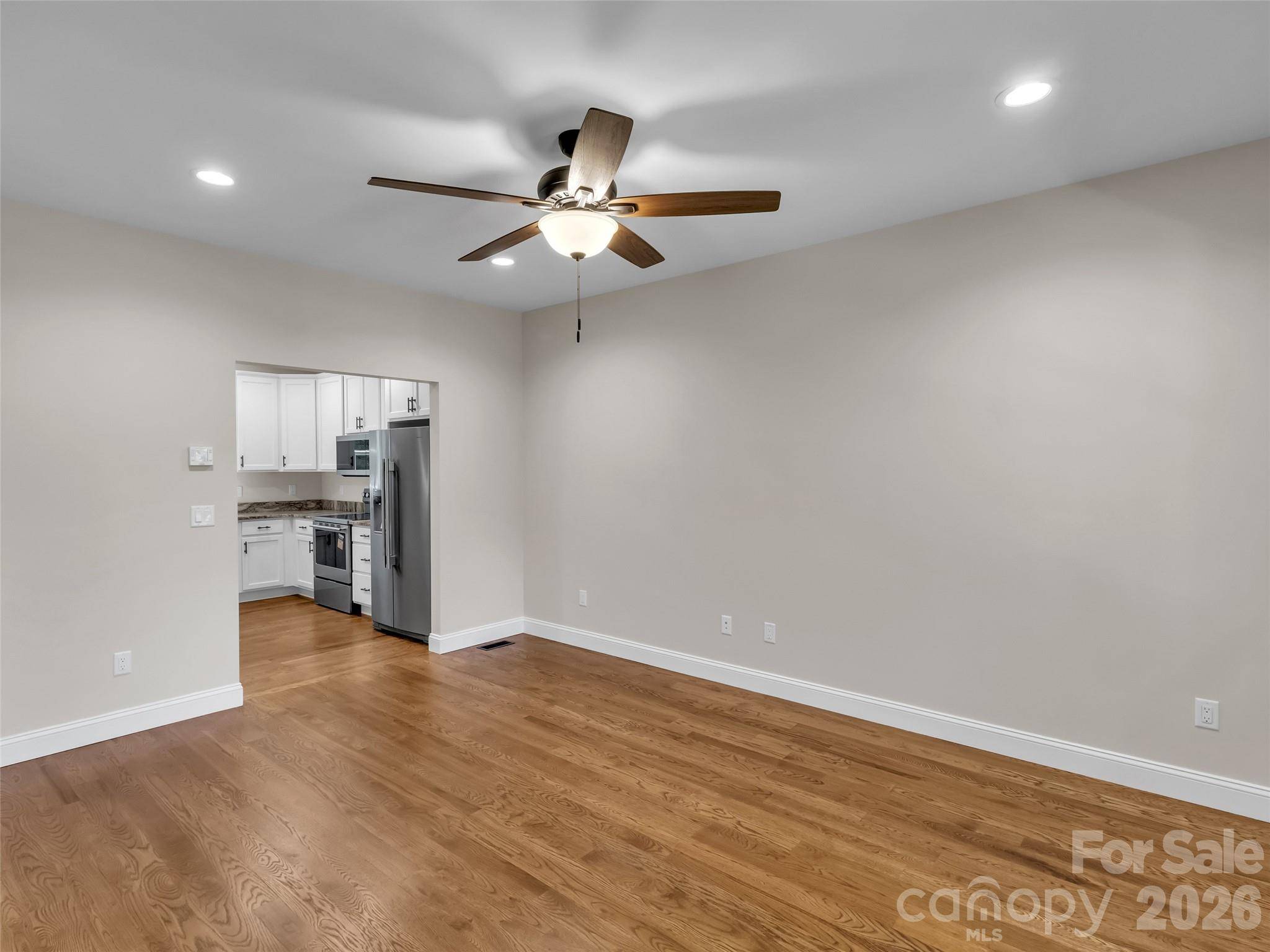 146 Bradford PARK, Clyde, NC 28721
