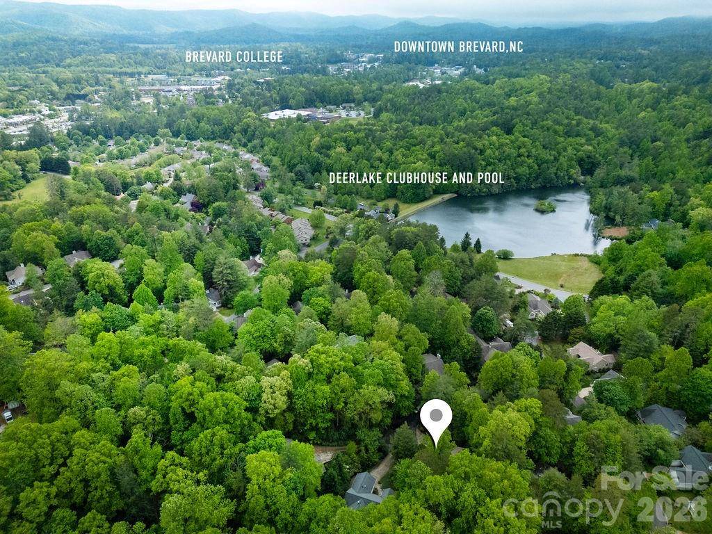 61 Autumn Glen CT, Brevard, NC 28712