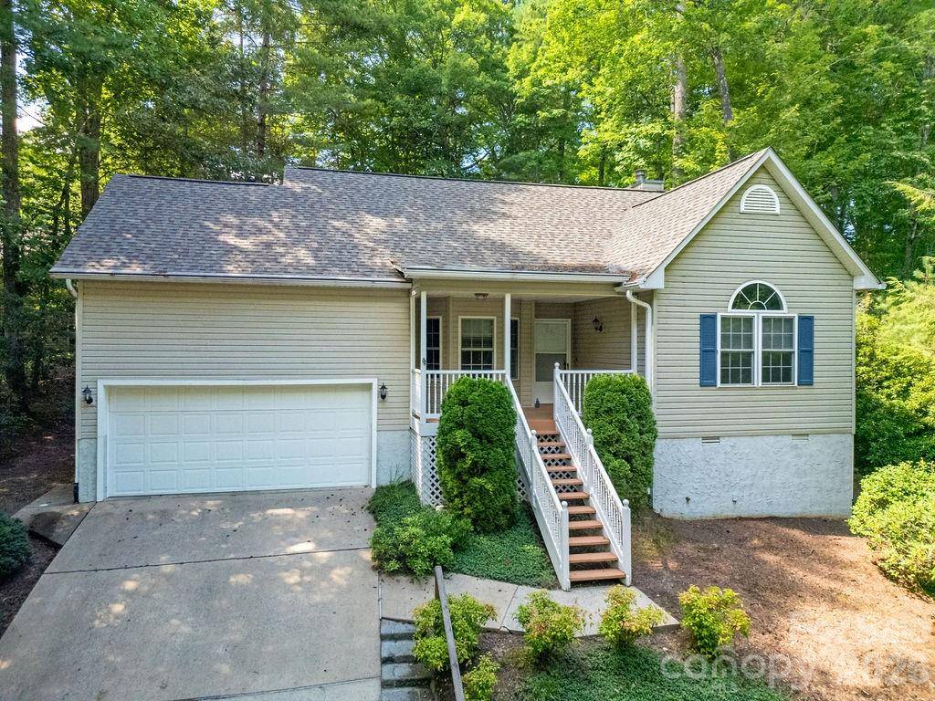 61 Autumn Glen CT, Brevard, NC 28712