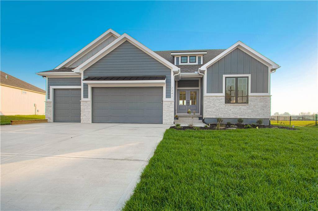 2341 Fishing LN, Kearney, MO 64060