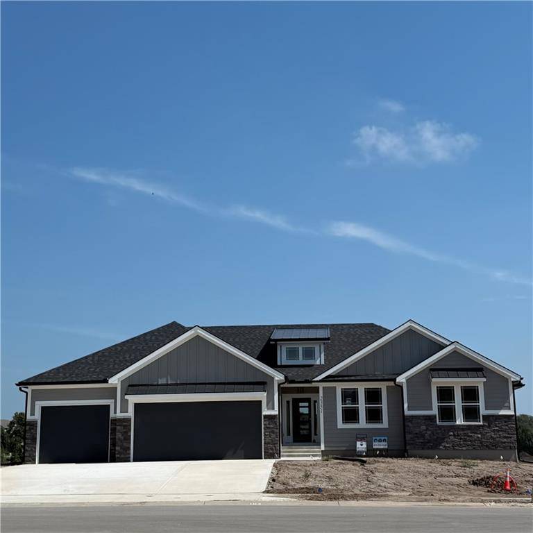 2351 Foxtail DR, Kearney, MO 64060