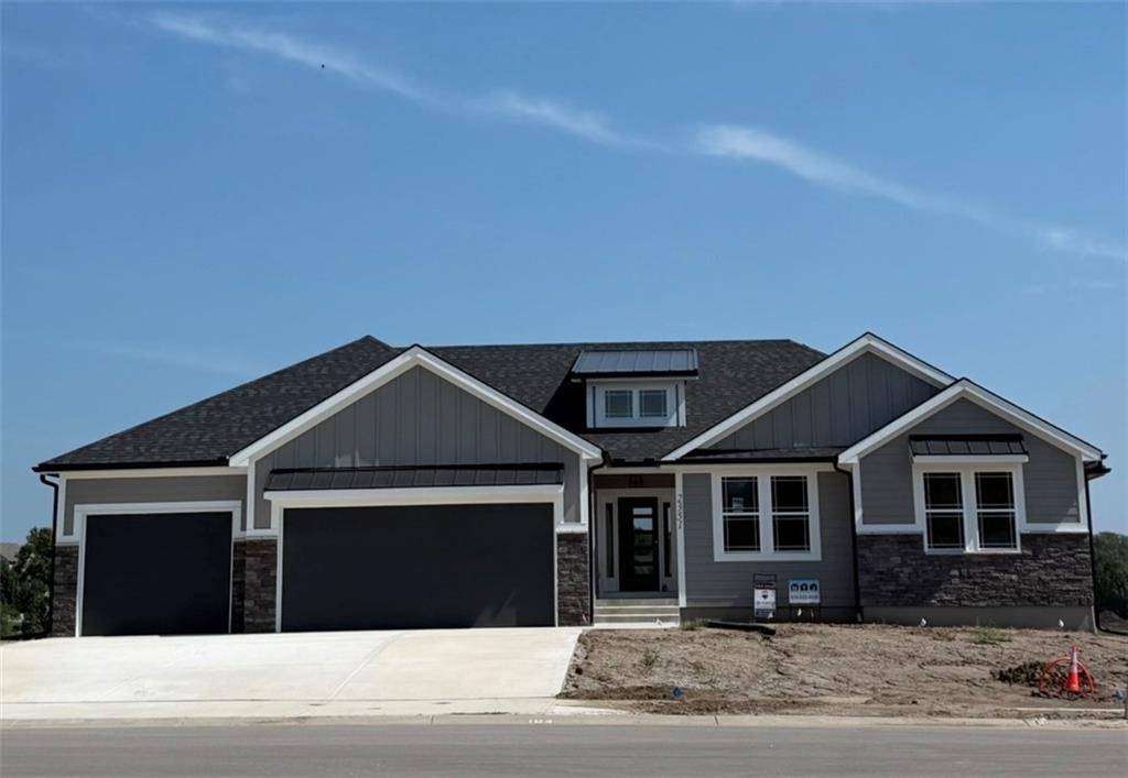 2351 Foxtail DR, Kearney, MO 64060