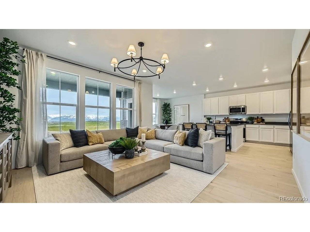 2056 Crested Lark, Fort Collins, CO 80528