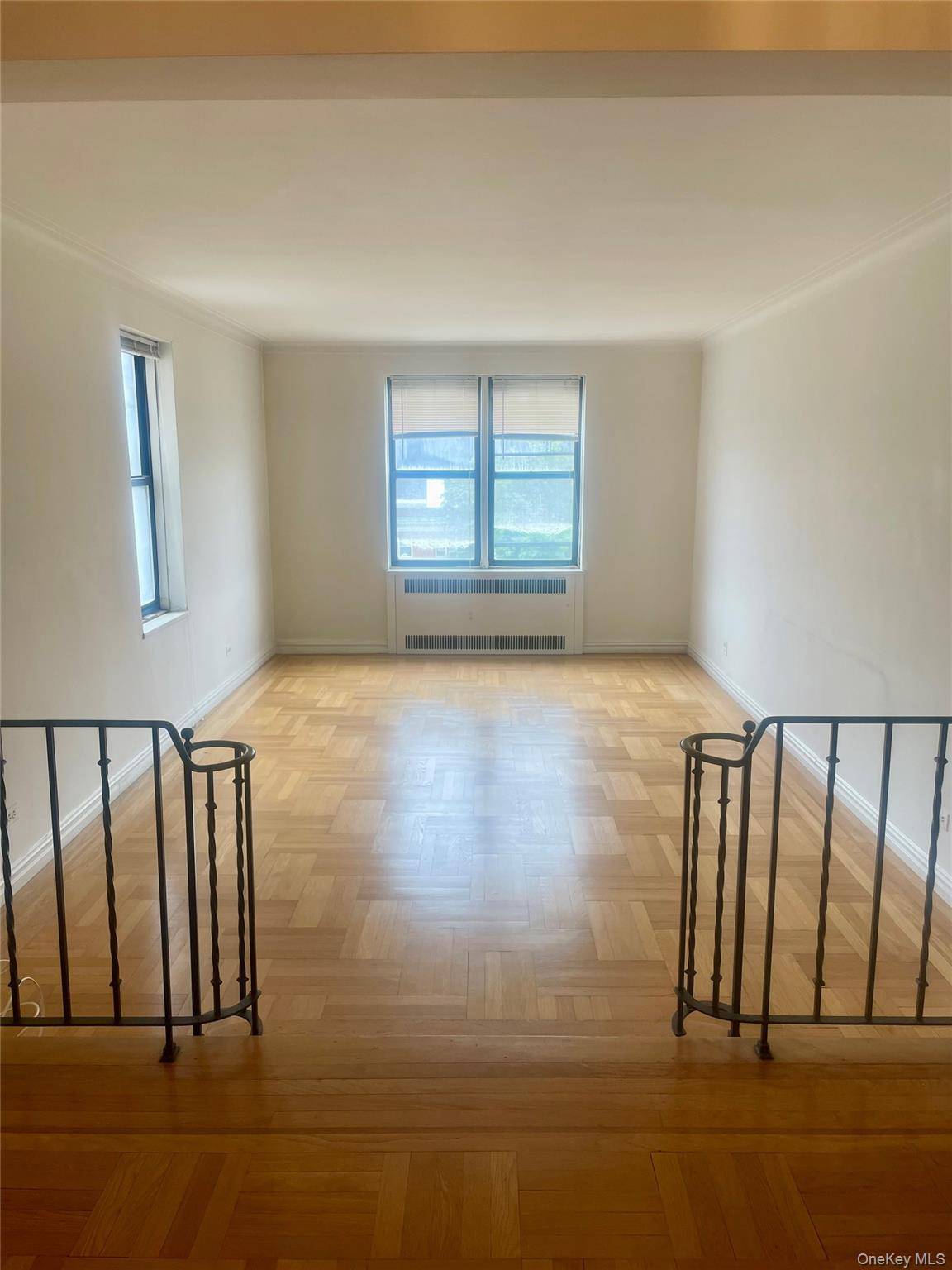210 Martine AVE #5D, White Plains, NY 10601