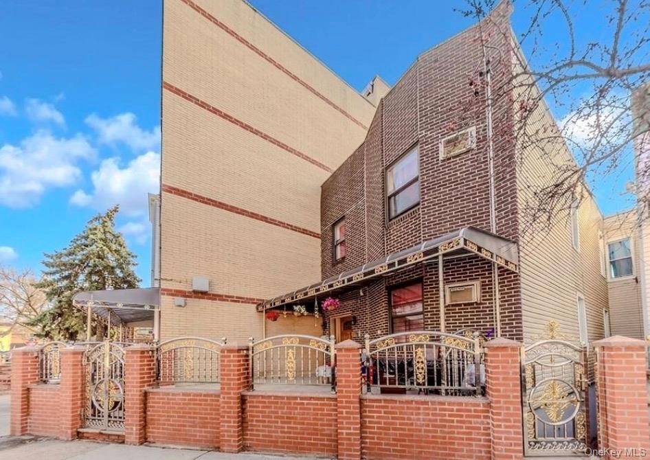 1557 Glover ST, Bronx, NY 10462