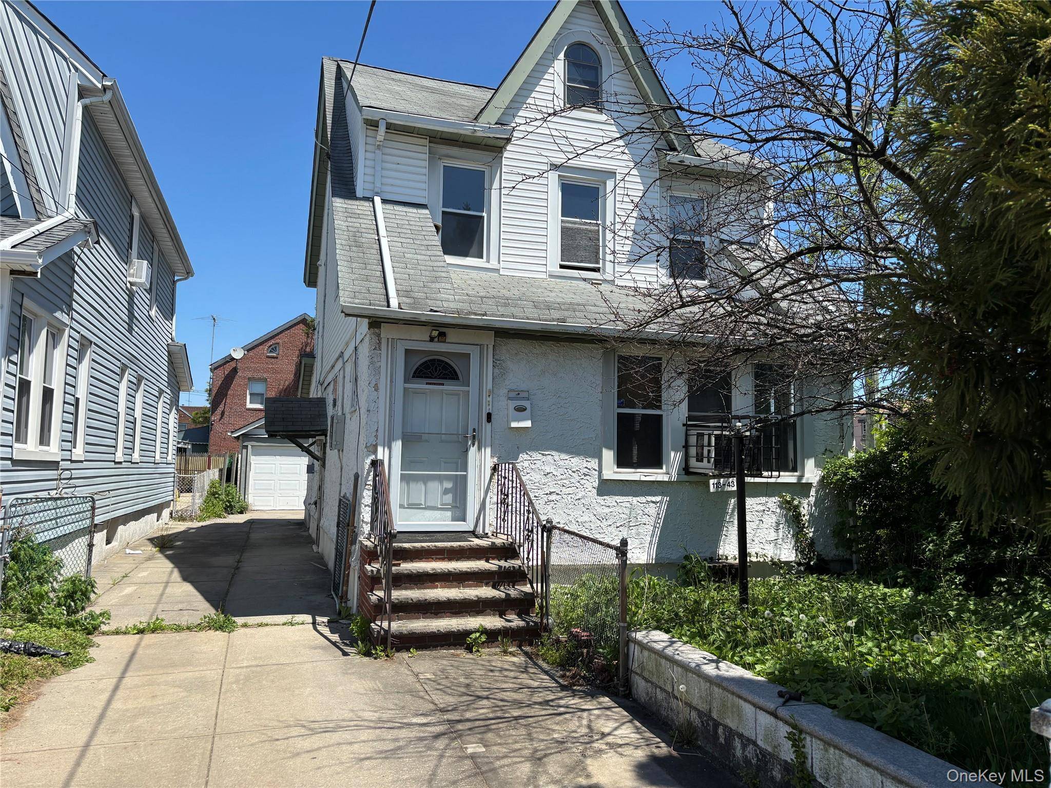 11343 202ND ST, Saint Albans, NY 11412