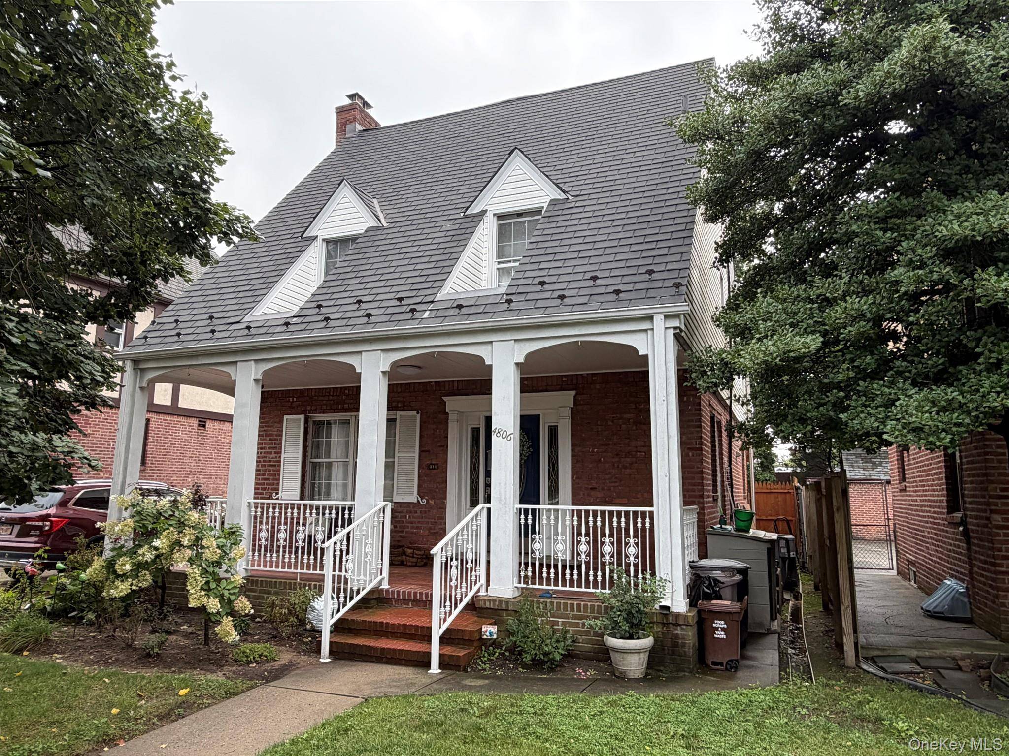 4806 215th ST, Oakland Gardens, NY 11364