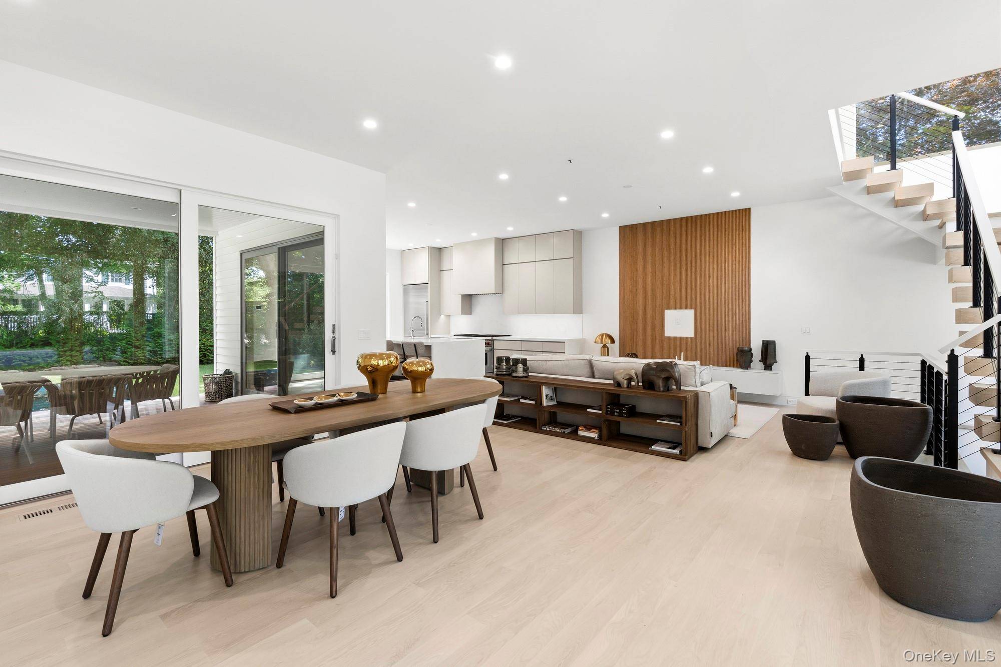 16 Gould ST, East Hampton, NY 11937
