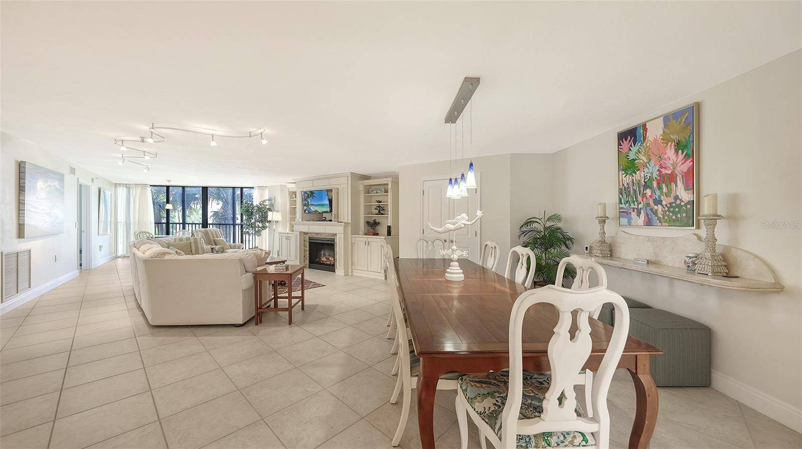 5880 MIDNIGHT PASS RD #307, Sarasota, FL 34242