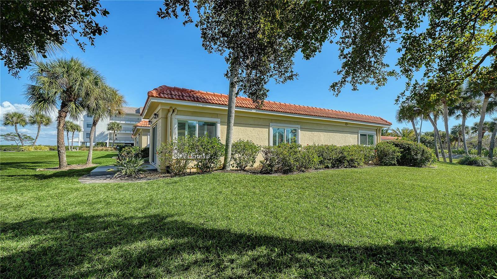 4750 GULF OF MEXICO DR #Villa 8, Longboat Key, FL 34228
