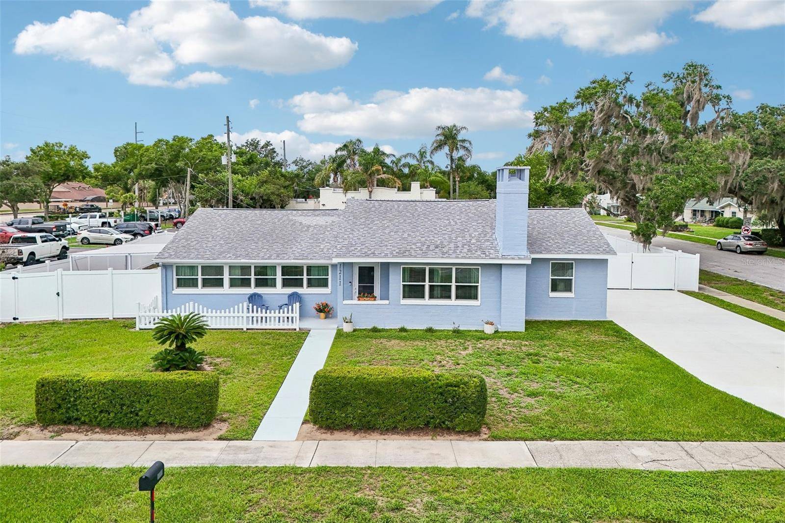 1211 MORNINGSIDE DR, Mount Dora, FL 32757