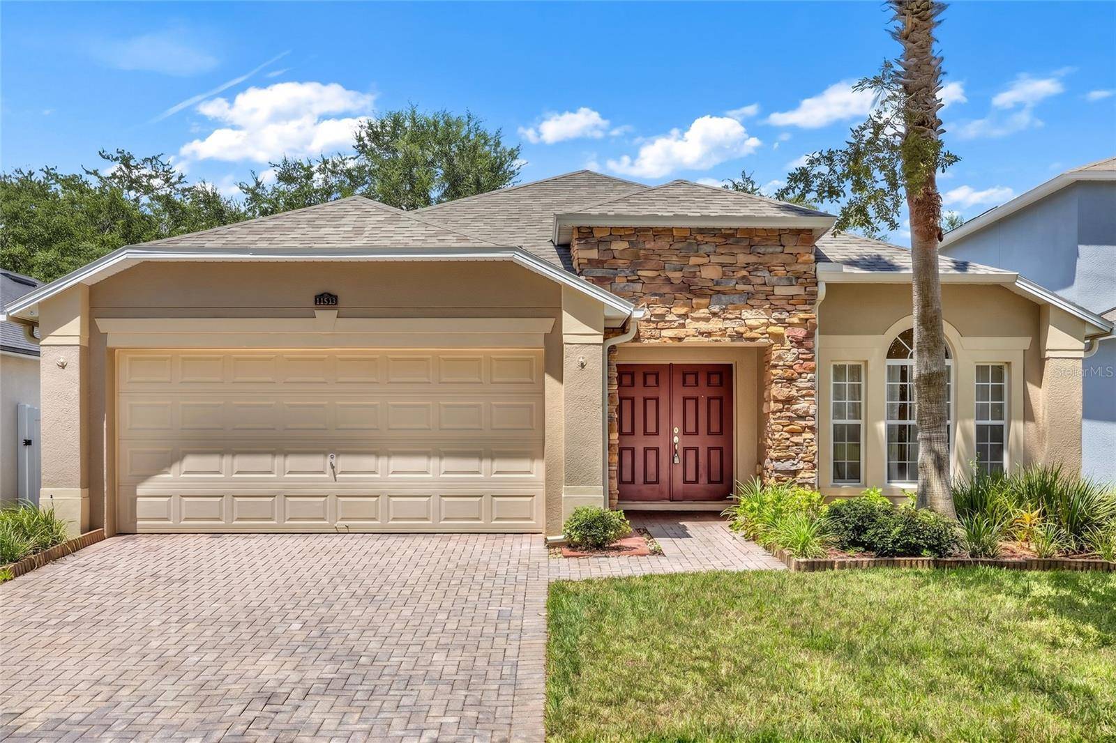 11513 MOSSY OAK DR, Orlando, FL 32832