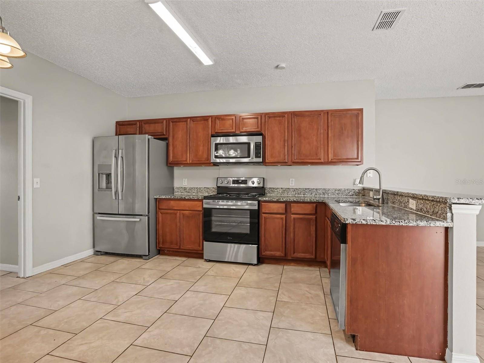 824 PALERMO CT, Kissimmee, FL 34758