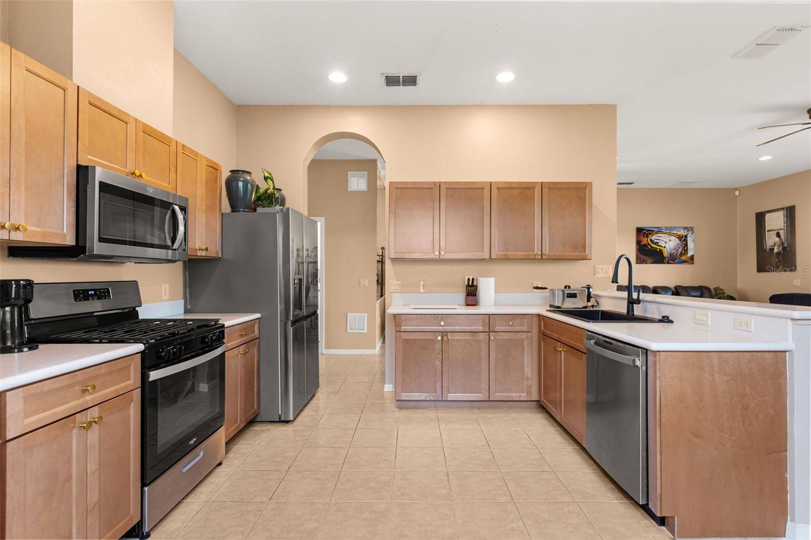 2390 CALEDONIAN ST, Clermont, FL 34711