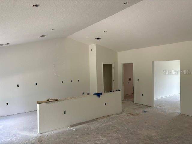 6734 SW 179TH AVENUE RD, Dunnellon, FL 34432