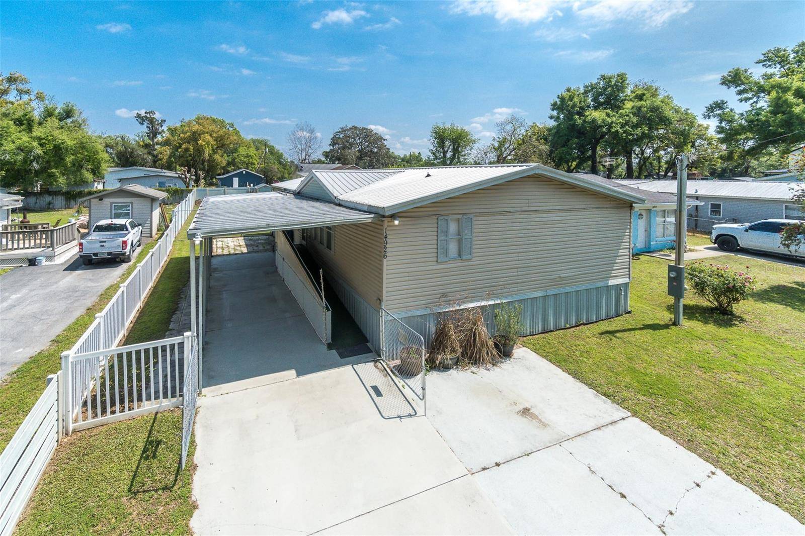 14926 DOUGLAS ST, Dade City, FL 33525