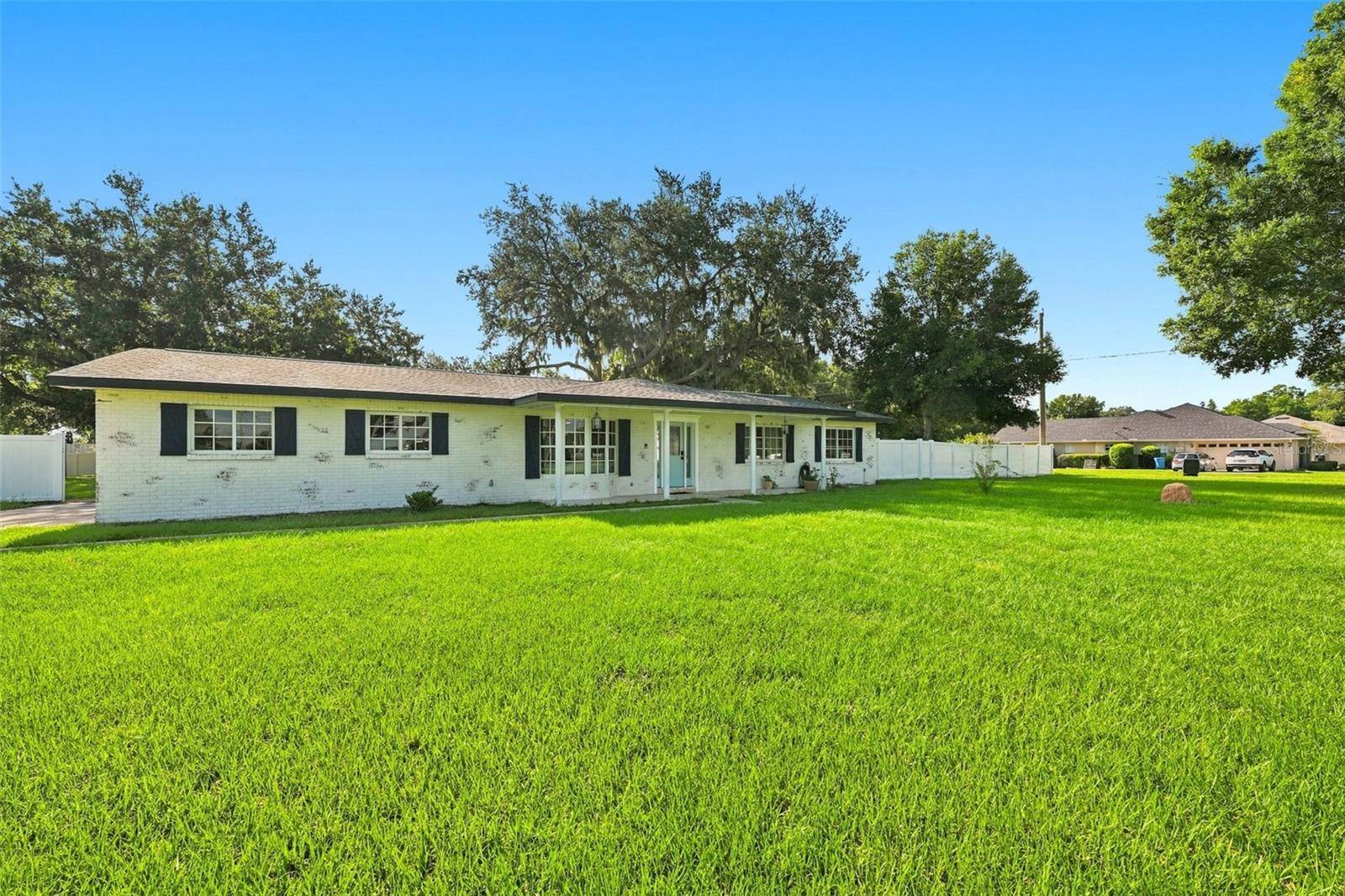 2119 GALLAGHER RD, Dover, FL 33527