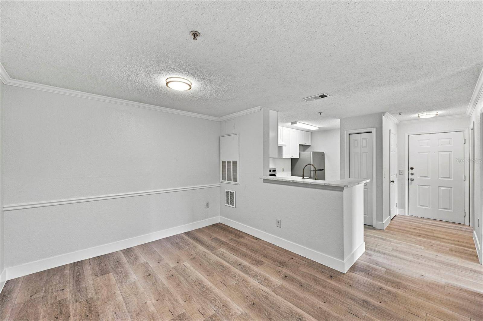 18001 RICHMOND PLACE DR #136, Tampa, FL 33647