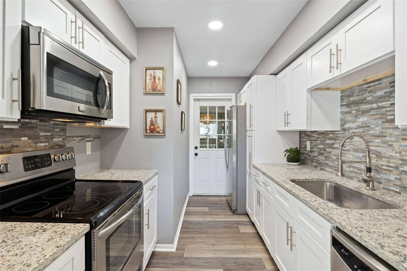6305 MORNINGMIST CT #6305, Temple Terrace, FL 33617