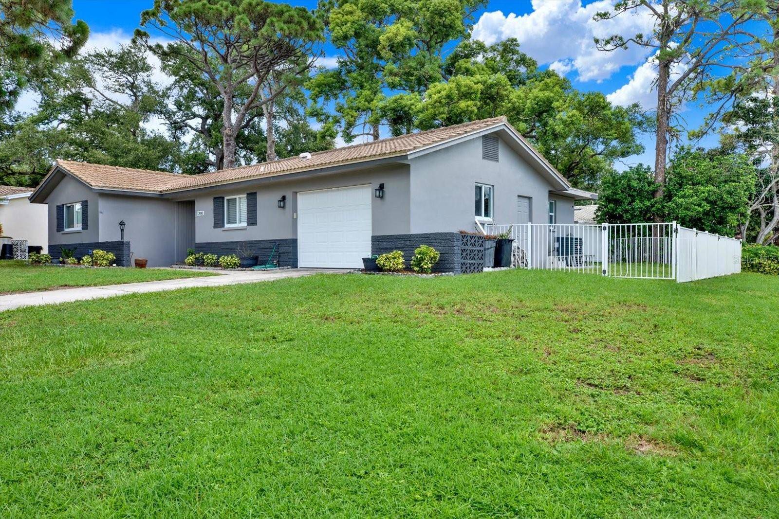 12080 68TH TER, Seminole, FL 33772