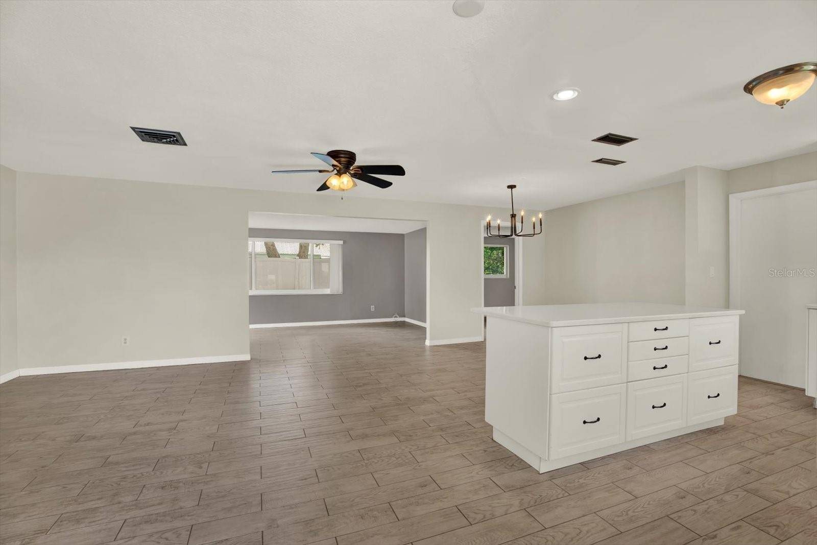 12080 68TH TER, Seminole, FL 33772