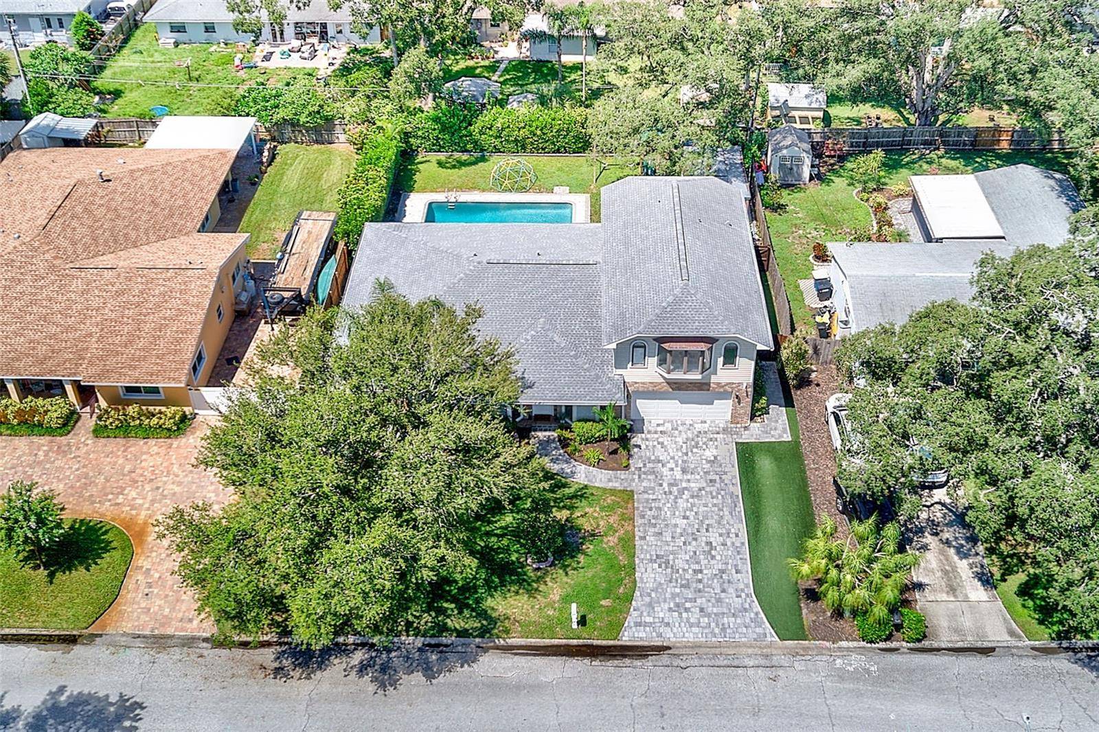812 WILLOWBRANCH AVE, Clearwater, FL 33764