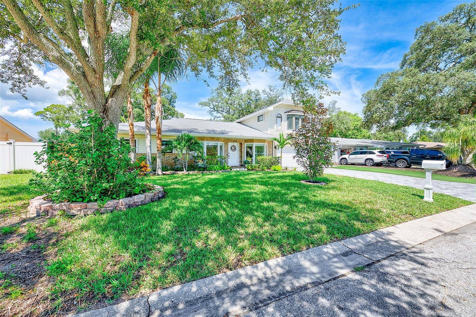 812 WILLOWBRANCH AVE, Clearwater, FL 33764