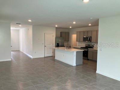 35694 KINSEY PT, Zephyrhills, FL 33541