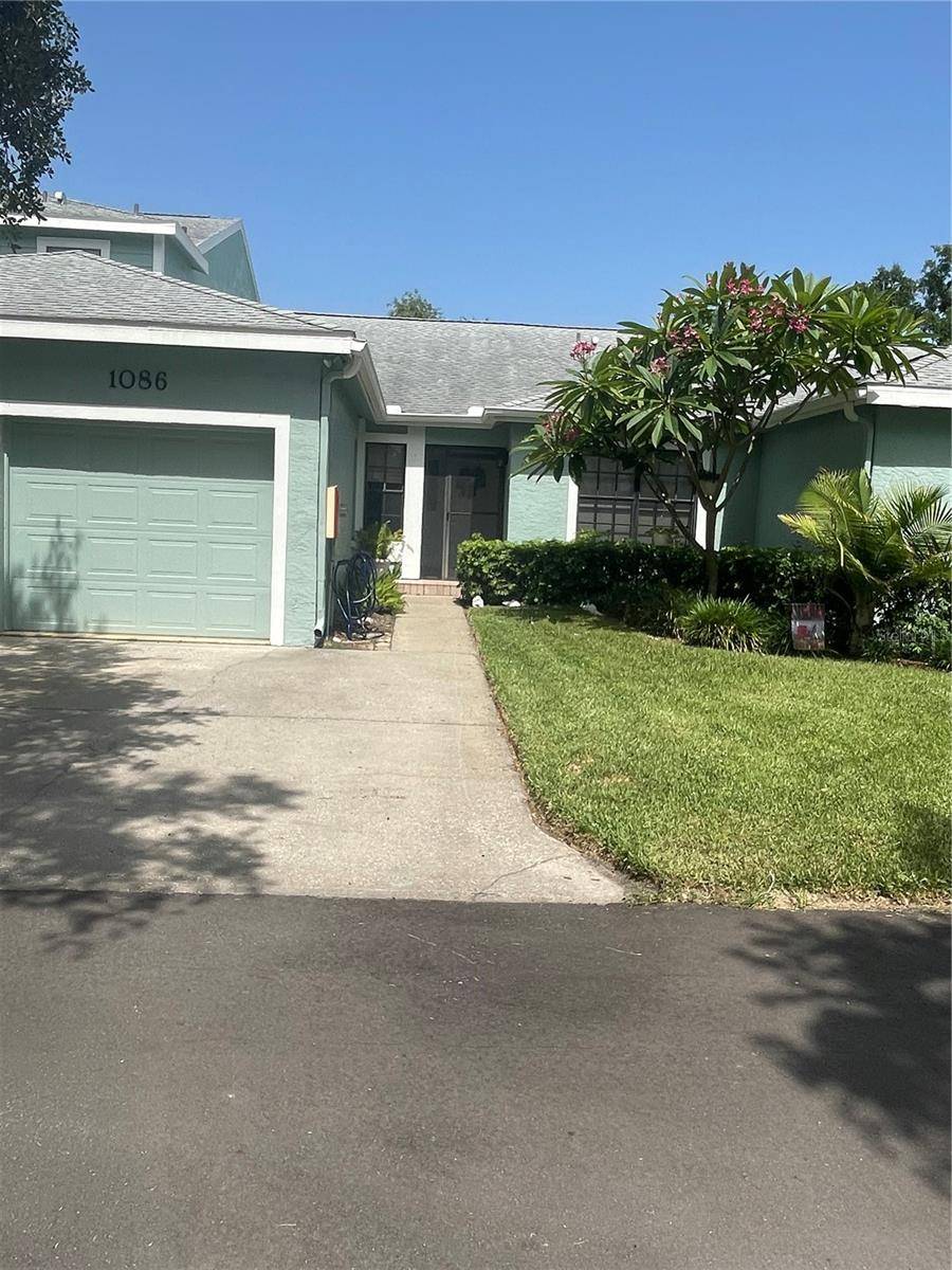 1086 SANABEL CT NE, St Petersburg, FL 33702