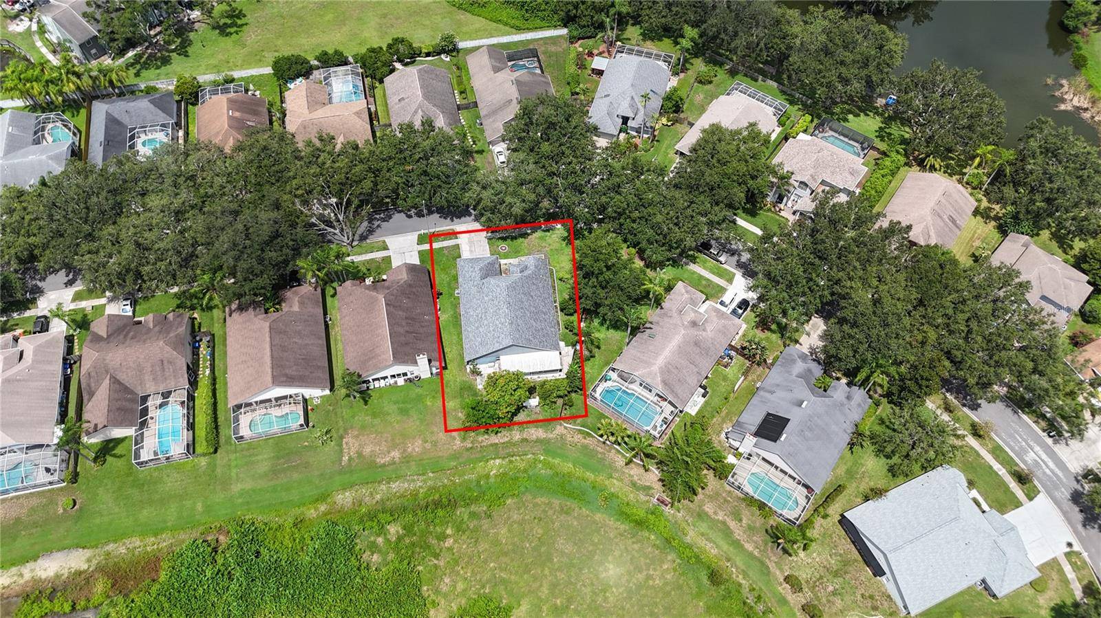 16505 LAKE HEATHER DR, Tampa, FL 33618