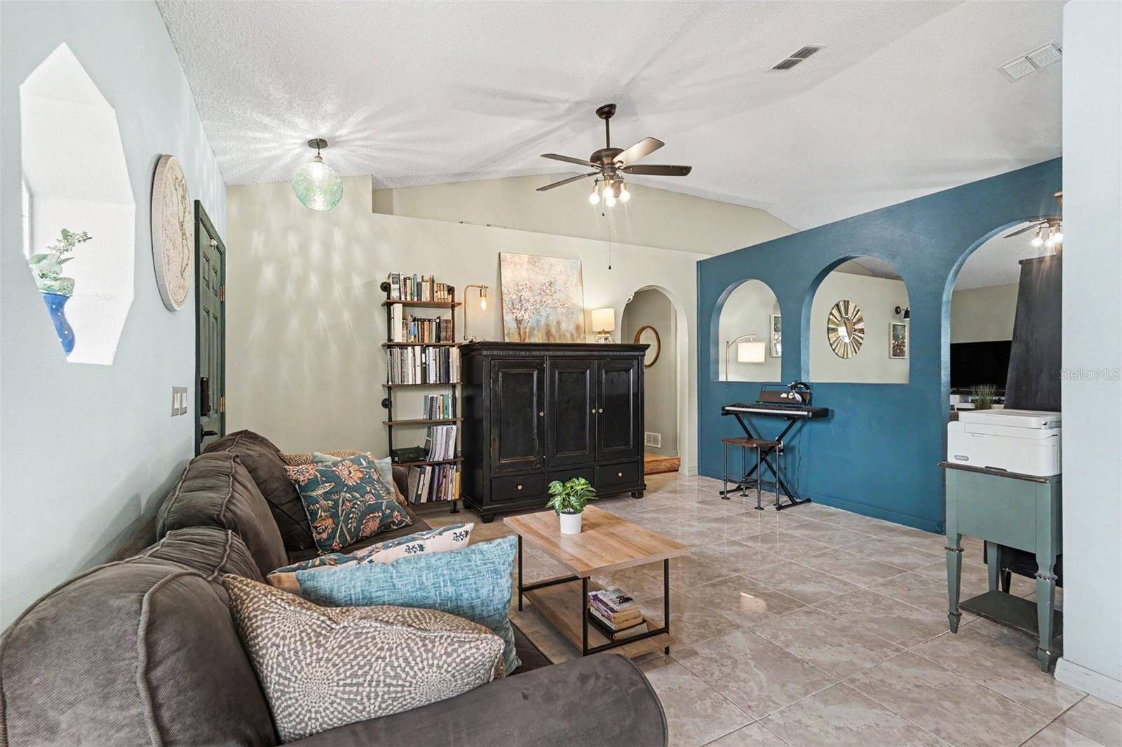 534 DAVIDSON ST SE, Palm Bay, FL 32909