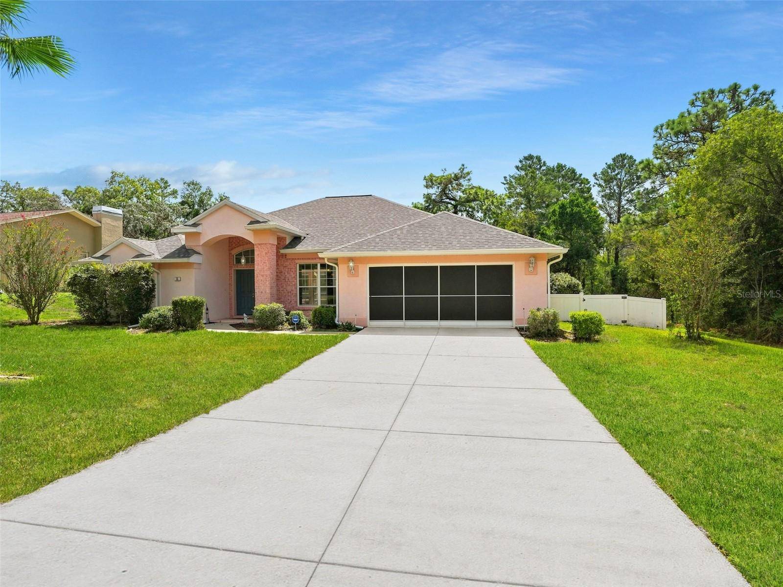 56 OAK VILLAGE BLVD, Homosassa, FL 34446