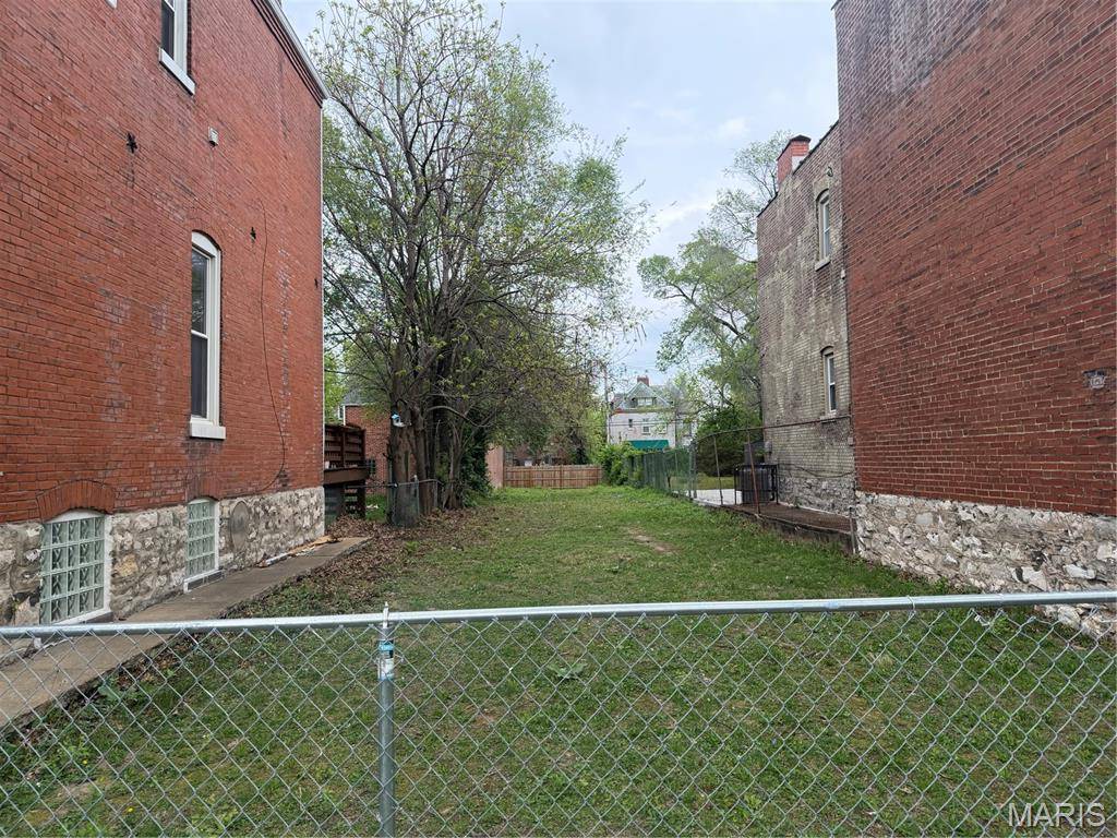 4157 Laclede AVE, St Louis, MO 63108