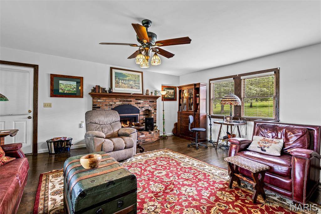 3978 Highway E, Fredericktown, MO 63645