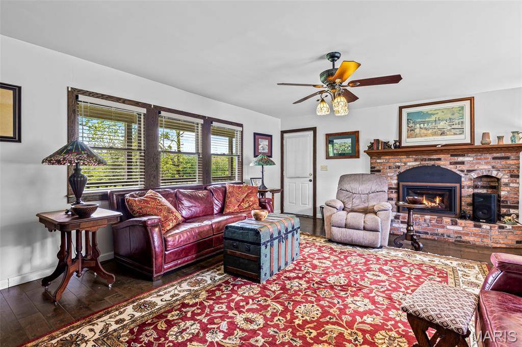 3978 Highway E, Fredericktown, MO 63645