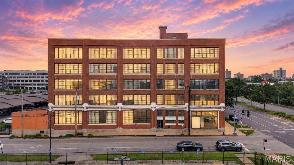 4100 Forest Park AVE #424, St Louis, MO 63108