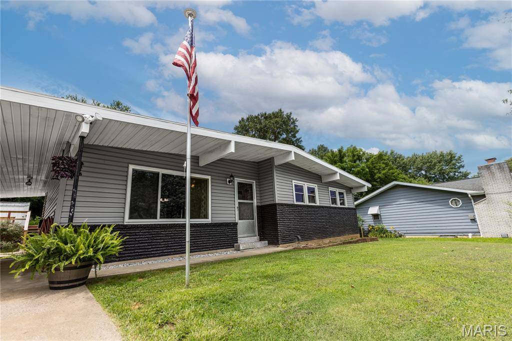 1131 Corinne ST, Jackson, MO 63755