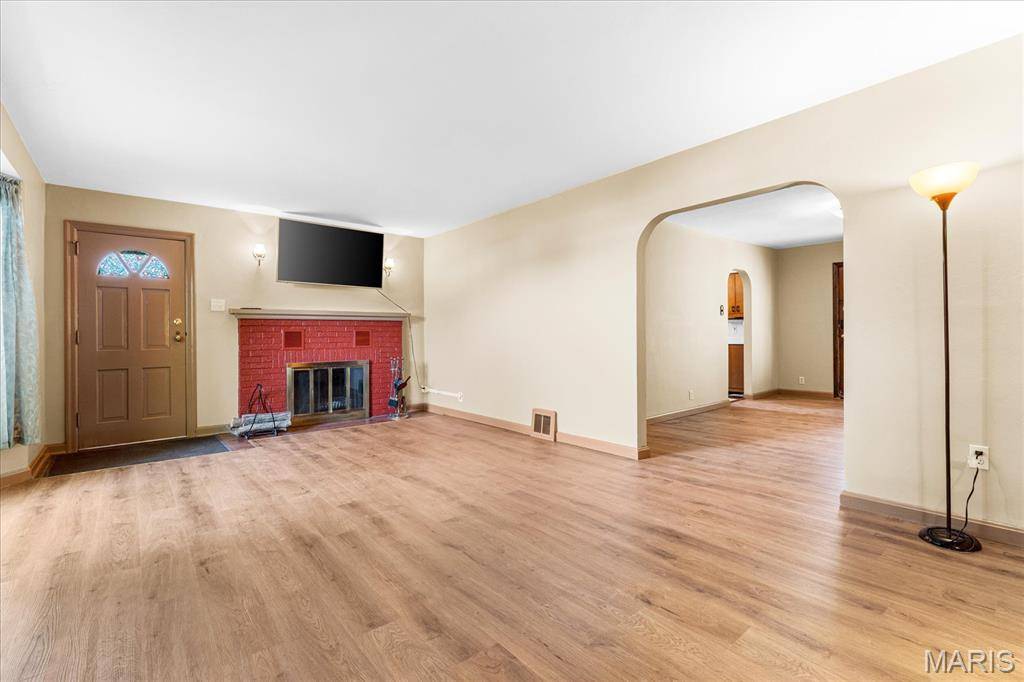 4208 N Belt West, Belleville, IL 62226