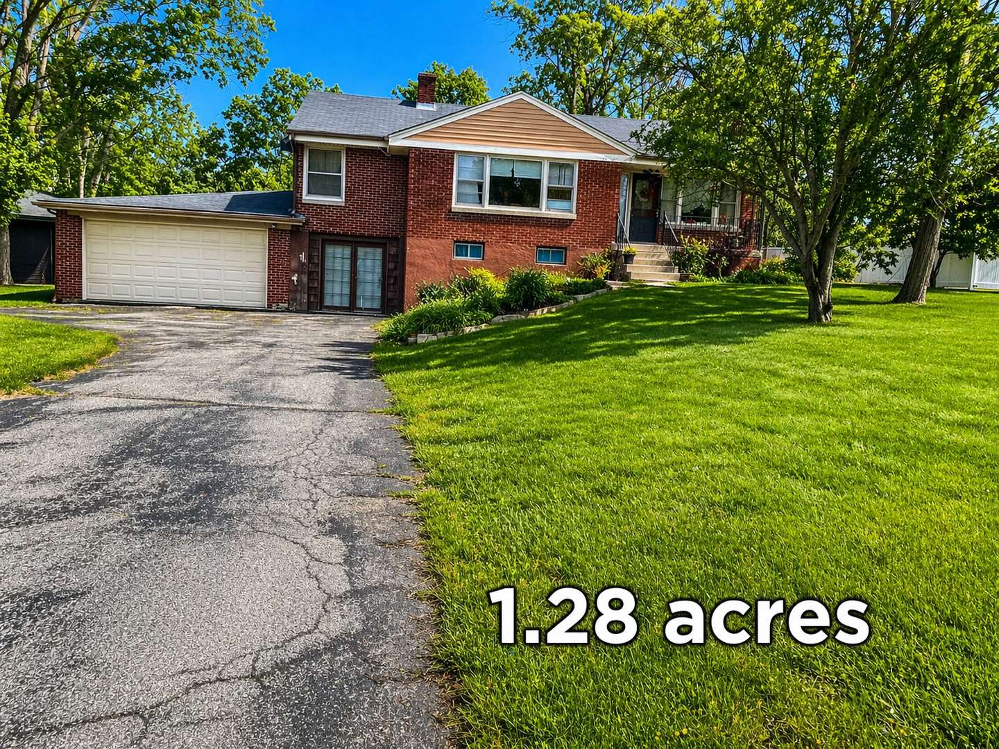 22W130 Irving Park RD, Roselle, IL 60172