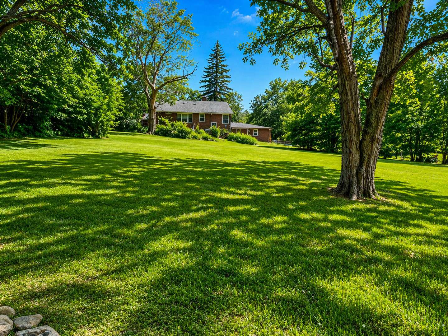 22W130 Irving Park RD, Roselle, IL 60172