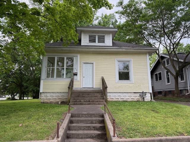 315 W Walnut ST, Carbondale, IL 62901