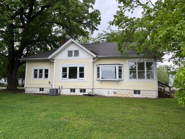 315 W Walnut ST, Carbondale, IL 62901