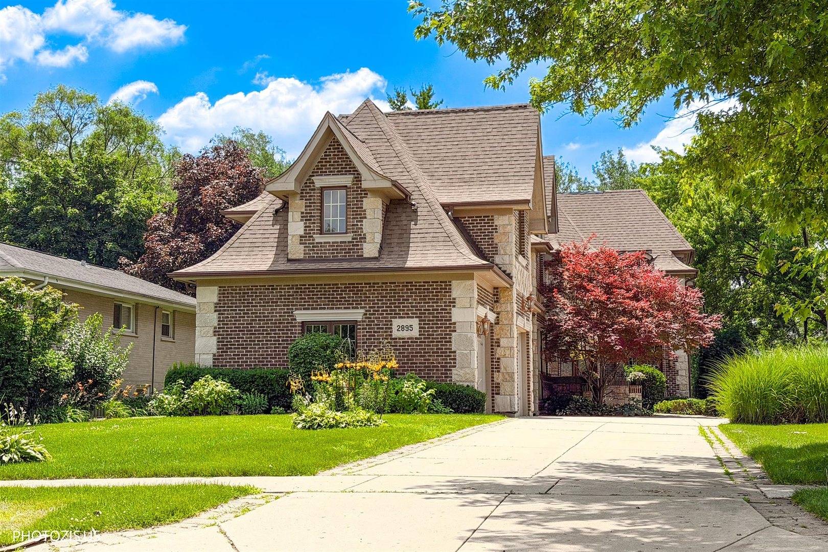 2895 Keystone RD, Northbrook, IL 60062