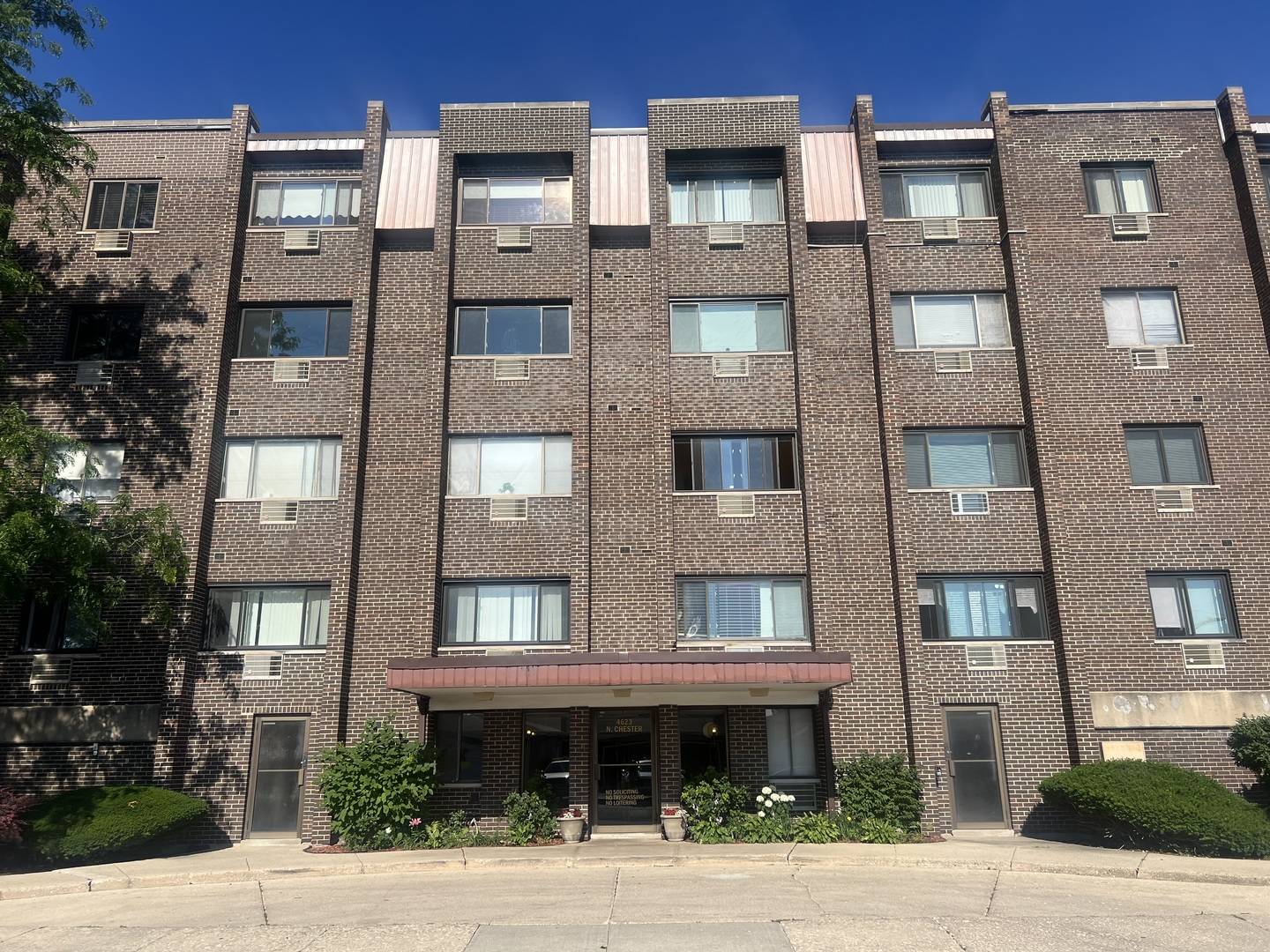 4623 N Chester AVE #110, Chicago, IL 60656