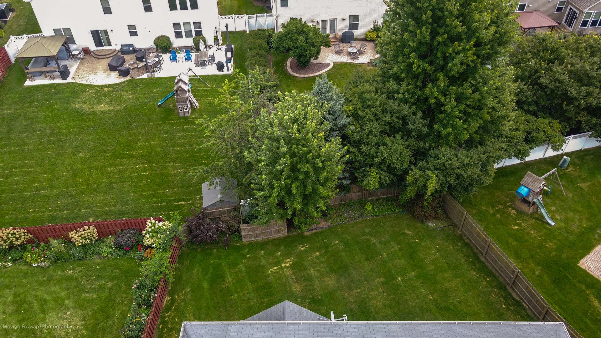 165 Sunflower LN, Bartlett, IL 60103
