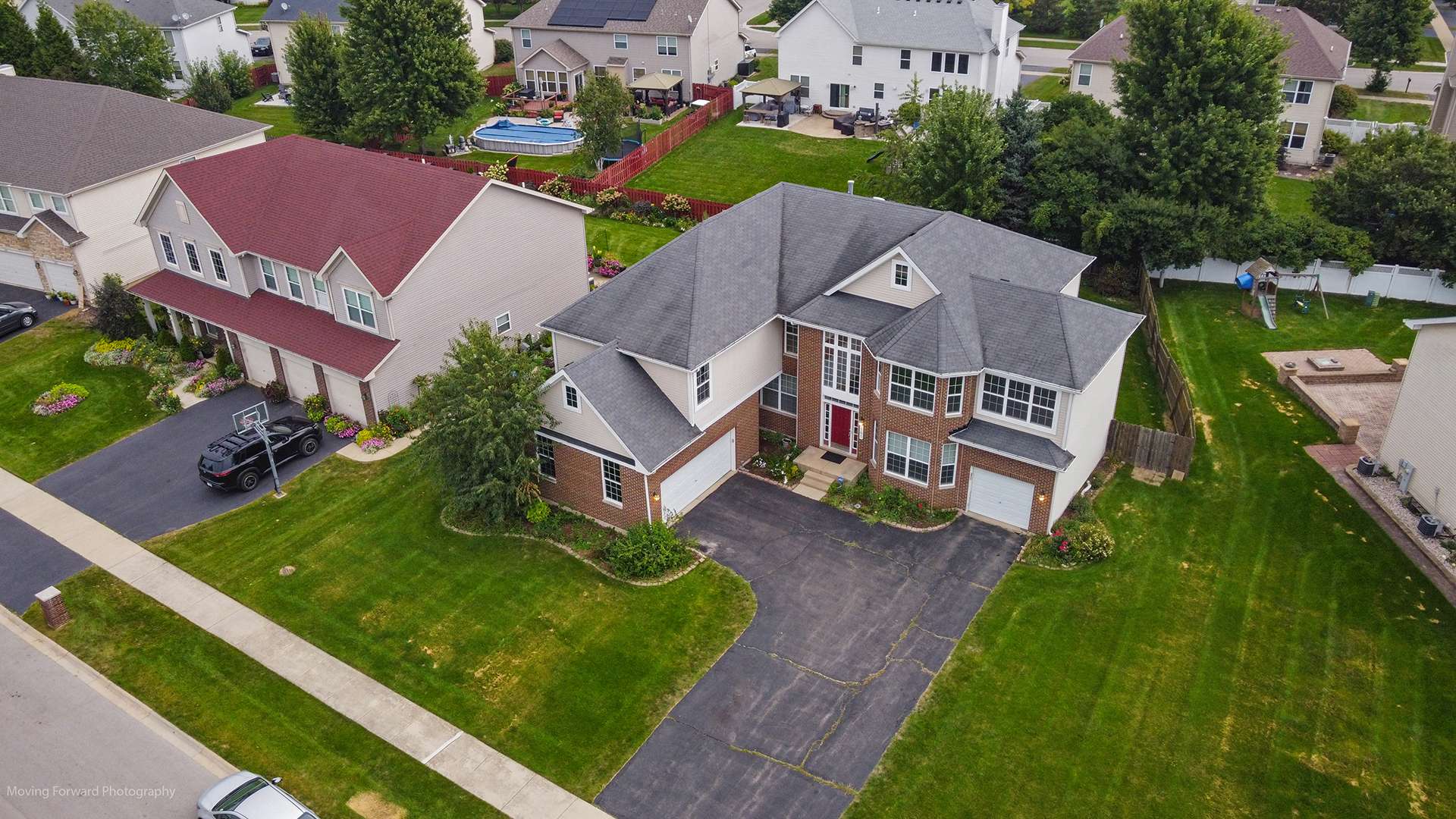 165 Sunflower LN, Bartlett, IL 60103