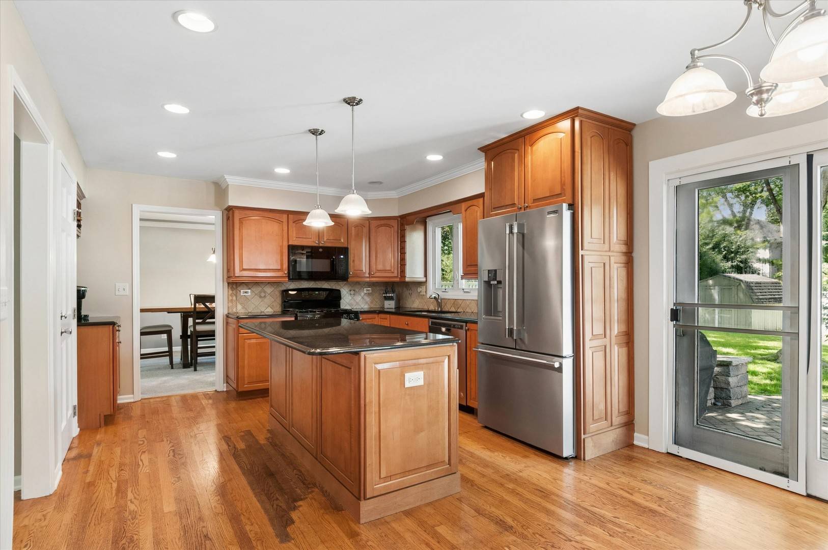 1527 Abbotsford DR, Naperville, IL 60563
